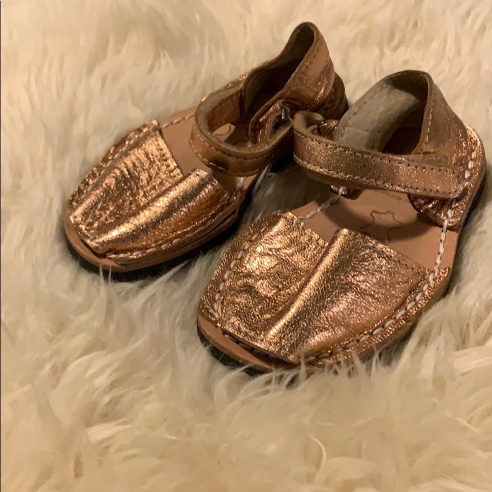 NEW Pons Avarcas shoes size 22 (toddler 6)